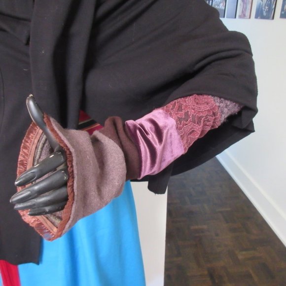 Gypsy Circus sleeves (purple/red) - Picture 2 of 5